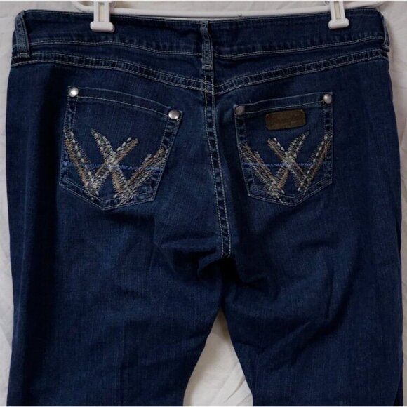 WRANGLER Sadie Womens 15 X 34 Mid Rise Thick Stitch Med Wash Bootcut Jeans W40 - Picture 6 of 8